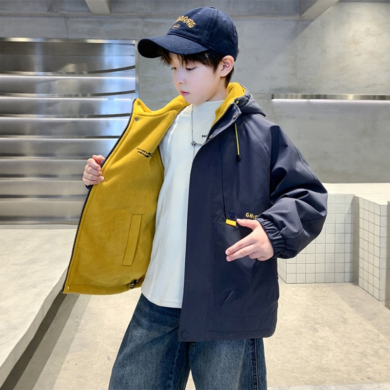 日本JGYPDM2025新款男童冲锋衣