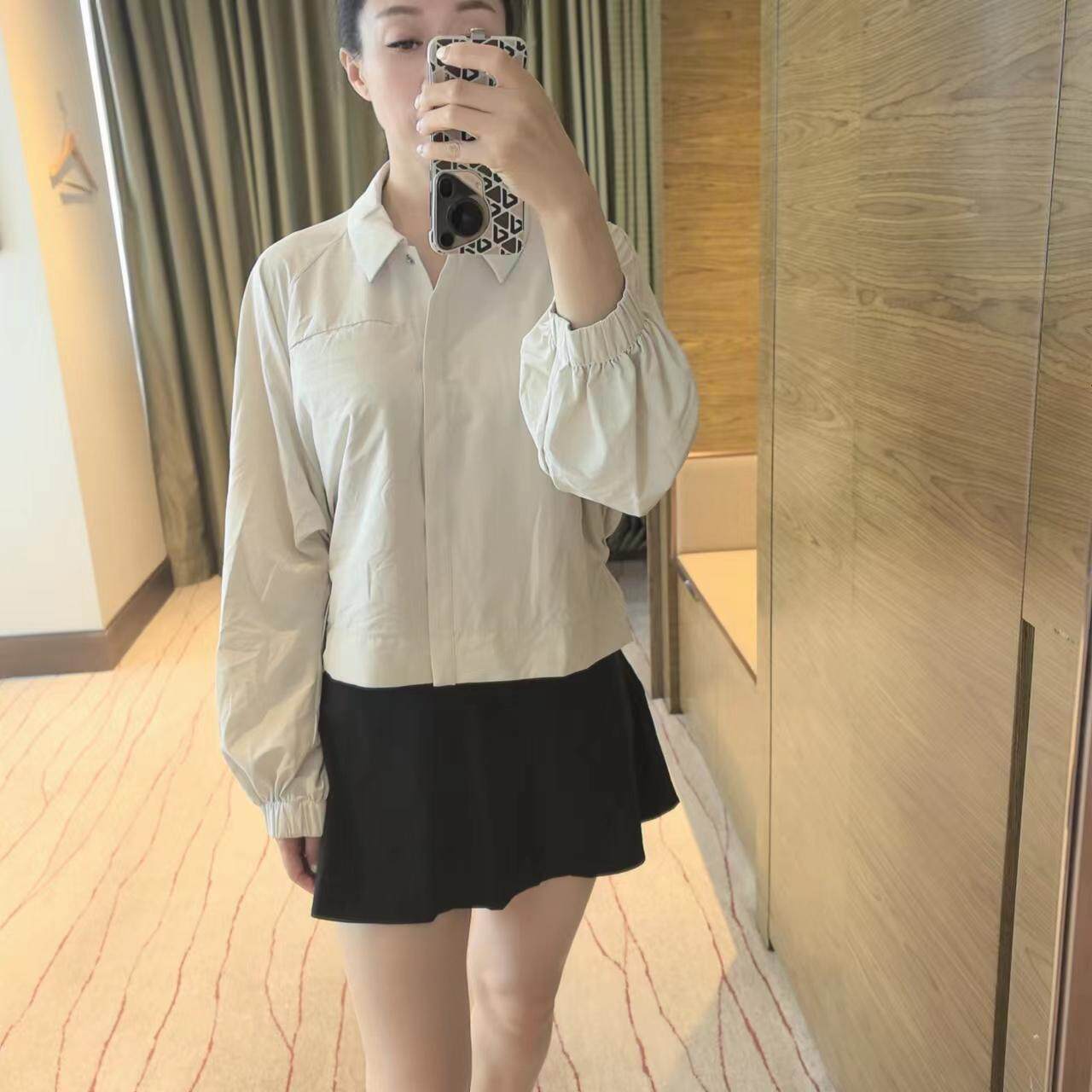 lululemon logo charm waist-tie jacket 女士休闲外套