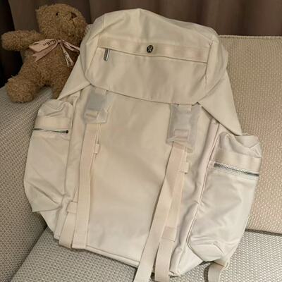 lululemon Wunderlust backpack 双肩背包