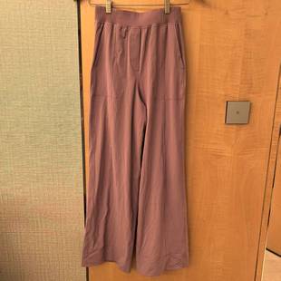 lululemon stretch woven 女士高腰阔腿裤 后侧开口