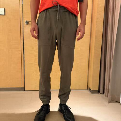 lululemon relaxed fit train jogger 男士运动休闲卫裤