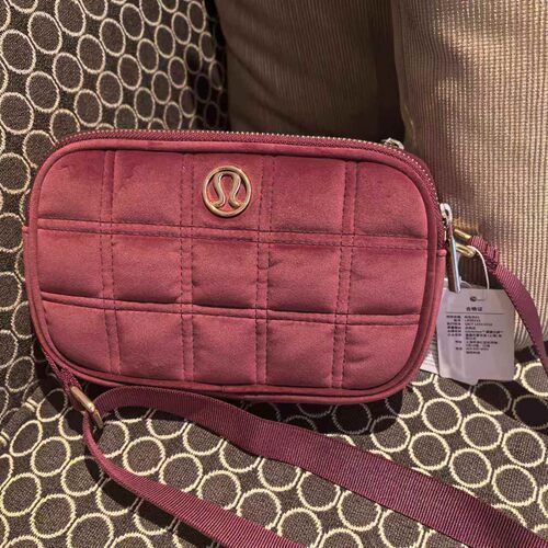 lululemon相机包斜挎包2L