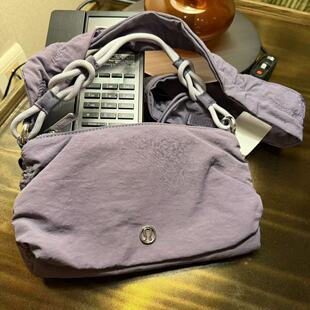 lululemon ruched shoulder bag mini 女士小号背提包