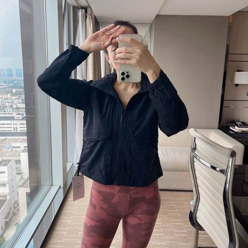 lululemon女士短款外套