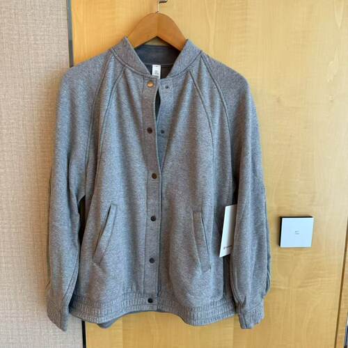 lululemon scuba oversized varsity jacket*plush 女士休闲外套