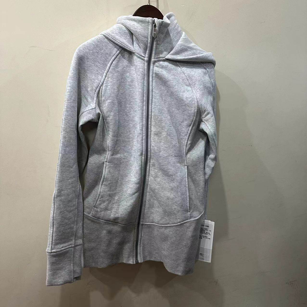 Lululemon女士夹克连帽款