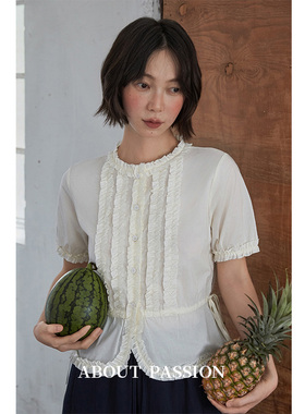 About Passion · 法式田园花边短款衬衫