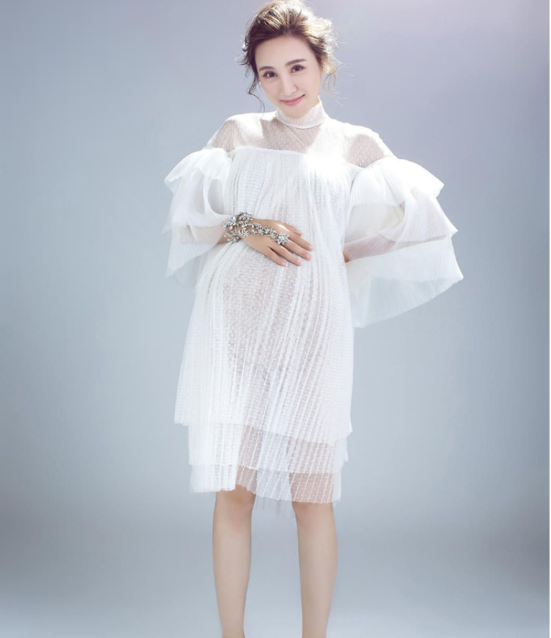新款韩版摄影孕妇服装 影楼孕妇拍照孕妇装 孕妇写真服白沙裙