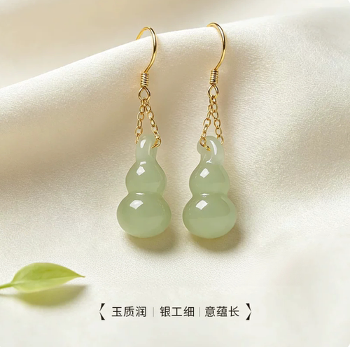 新中式和田玉晴水葫芦耳环百搭