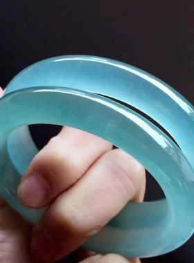 翡翠伴生冰种水沫玉手镯