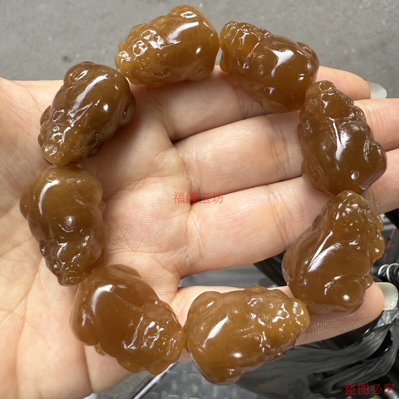 精品新疆和田玉糖玉色貔貅手串男女同款百财聚来玉石单圈手链手饰