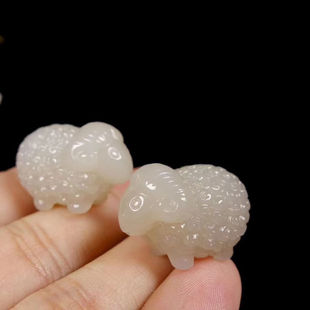 和田玉羊吊坠白玉绵羊十二生肖挂坠男女款羊玉坠属相挂件饰品包邮