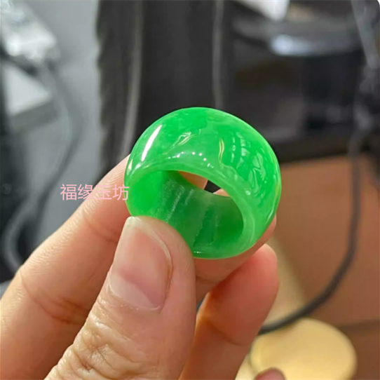缅甸翡翠冰糯种阳绿色翡翠戒指男款指环