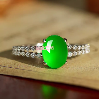 巴西冰种绿玉髓玛瑙新款戒指小巧精致S925银媲美翡翠
