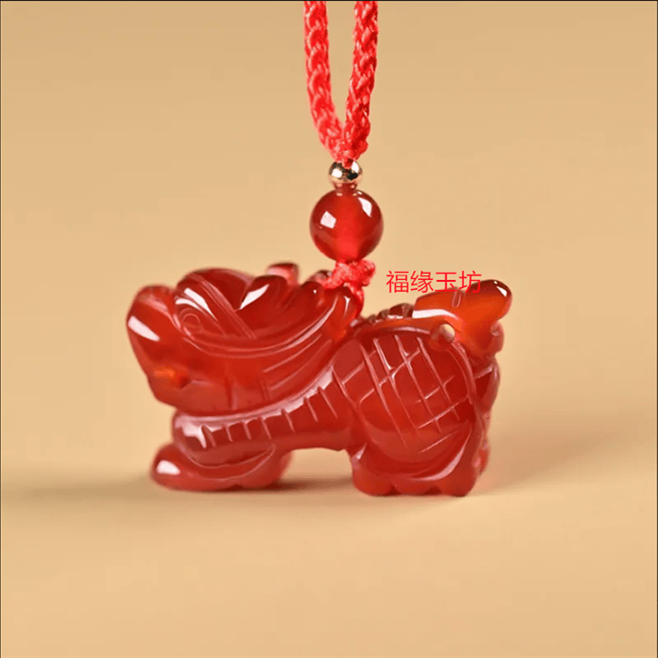红玛瑙立体雕刻十二生肖男女玉髓钥匙扣挂件项链