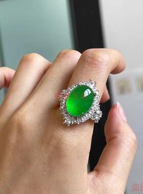 冰种阳绿色翡翠蛋面925银镶嵌女款可调节手饰裸石尺寸12*16*10mm