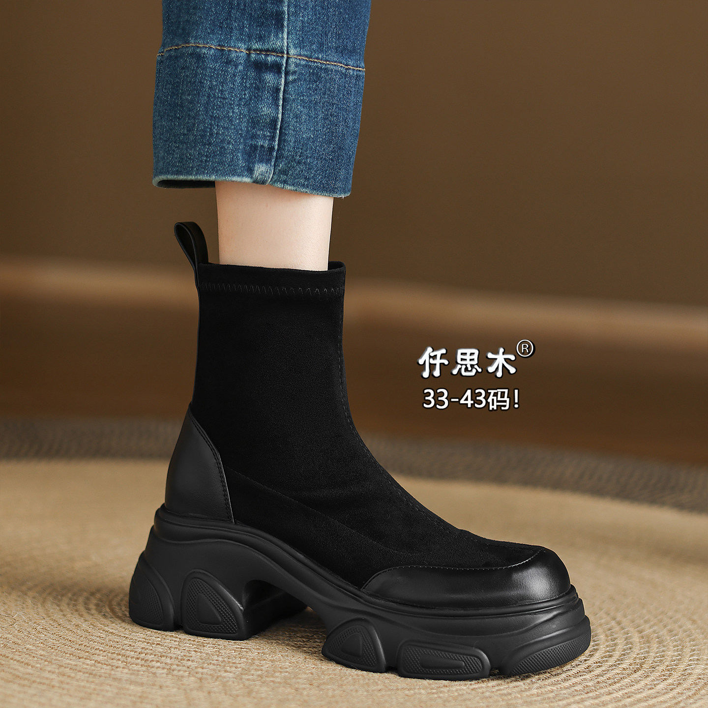 厚底马丁靴女圆头大码短靴胖脚宽