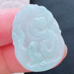 生肖蛇牌 精雕细刻 尺寸：27.1 4.5 栩栩如生 A货缅甸天然翡翠