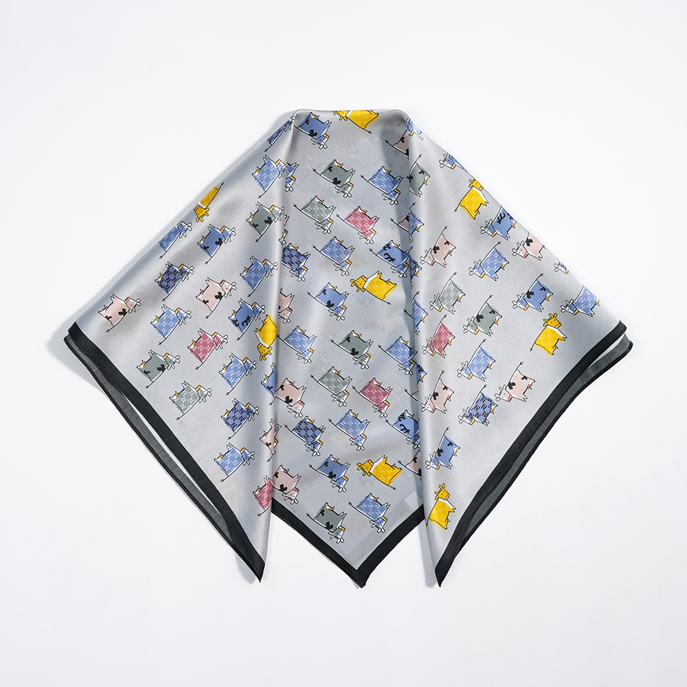 卡通牛牛68cm真丝素绉缎中方巾100%桑蚕丝薄款女春秋夏季新款丝巾