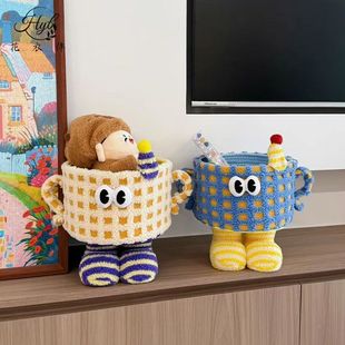 新年春节日零食花束抱抱桶怪兽收纳筐卡通可爱羊羔绒花艺花店材料