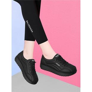 休闲鞋女款2025新款春季轻奢高端百搭小黑鞋软底轻便旅游运动鞋子