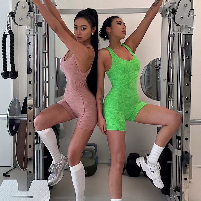 镂空美背瑜伽连体服提臀健身