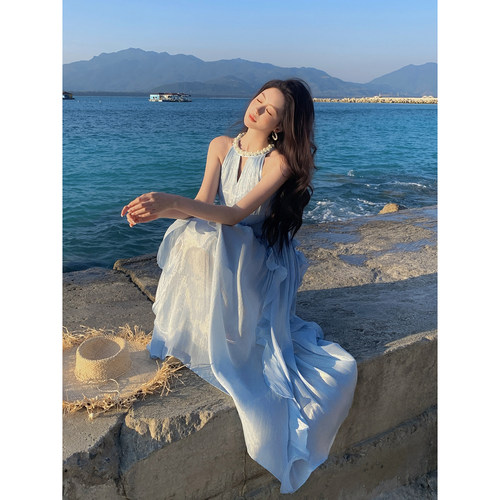 法式蓝色圆领海边度假连衣裙女夏
