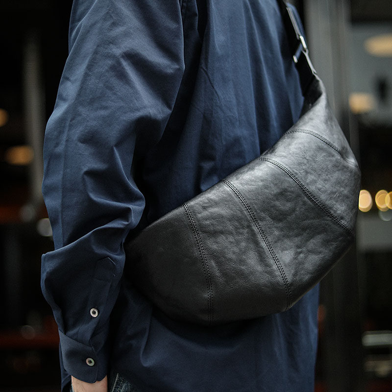 佐也高级质感新款真皮饺子包潮流胸包简约可颂牛角包百搭软斜挎包,箱包皮具/热销女包/男包,男士包袋,淘宝优惠券,粉丝福利购,淘宝优惠卷