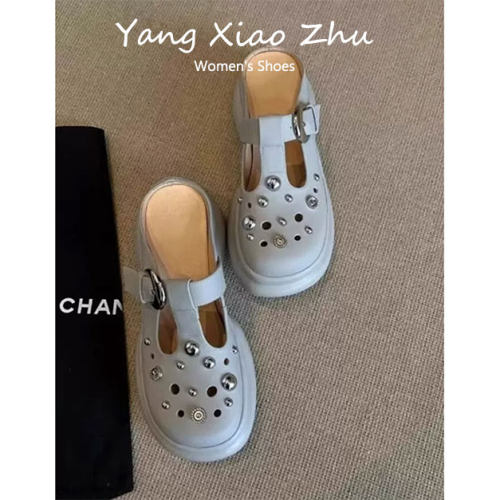 一脚蹬休闲包头铆钉凉拖鞋