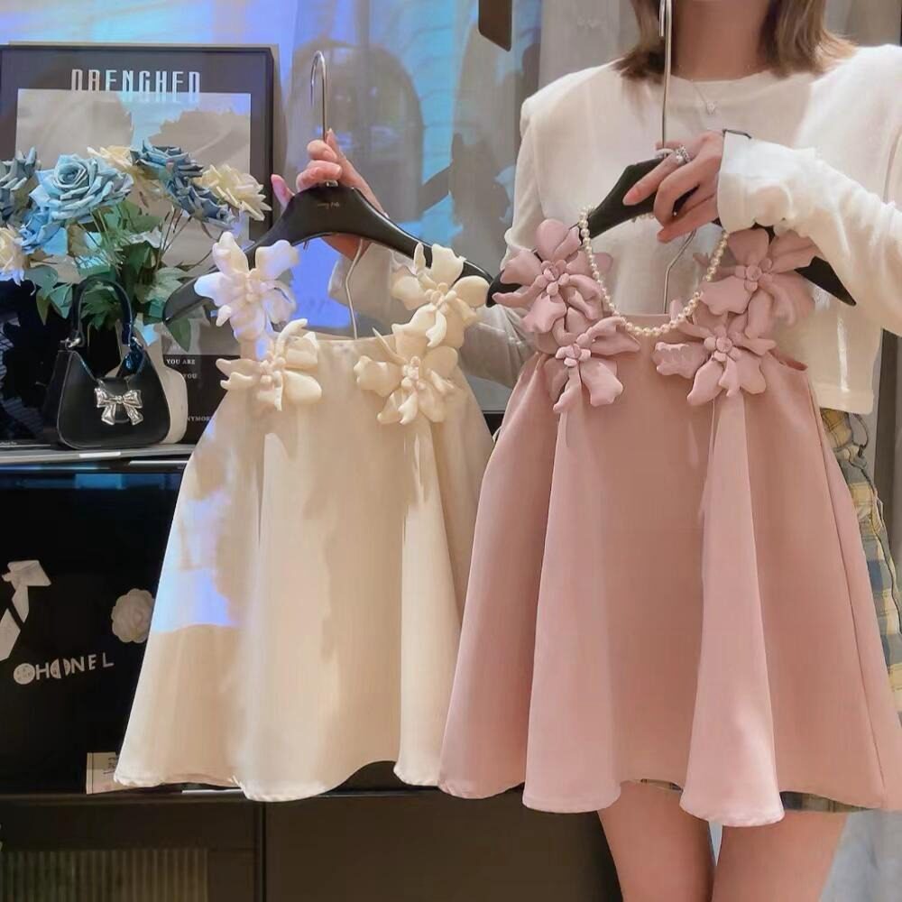 夏季新款女童立体花朵百搭连衣裙2026女宝宝高吊带背心韩版公主裙