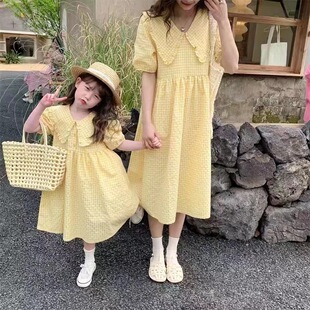 女童小清新格子连衣裙2024夏季娃娃领泡泡袖高腰母女亲子装公主裙