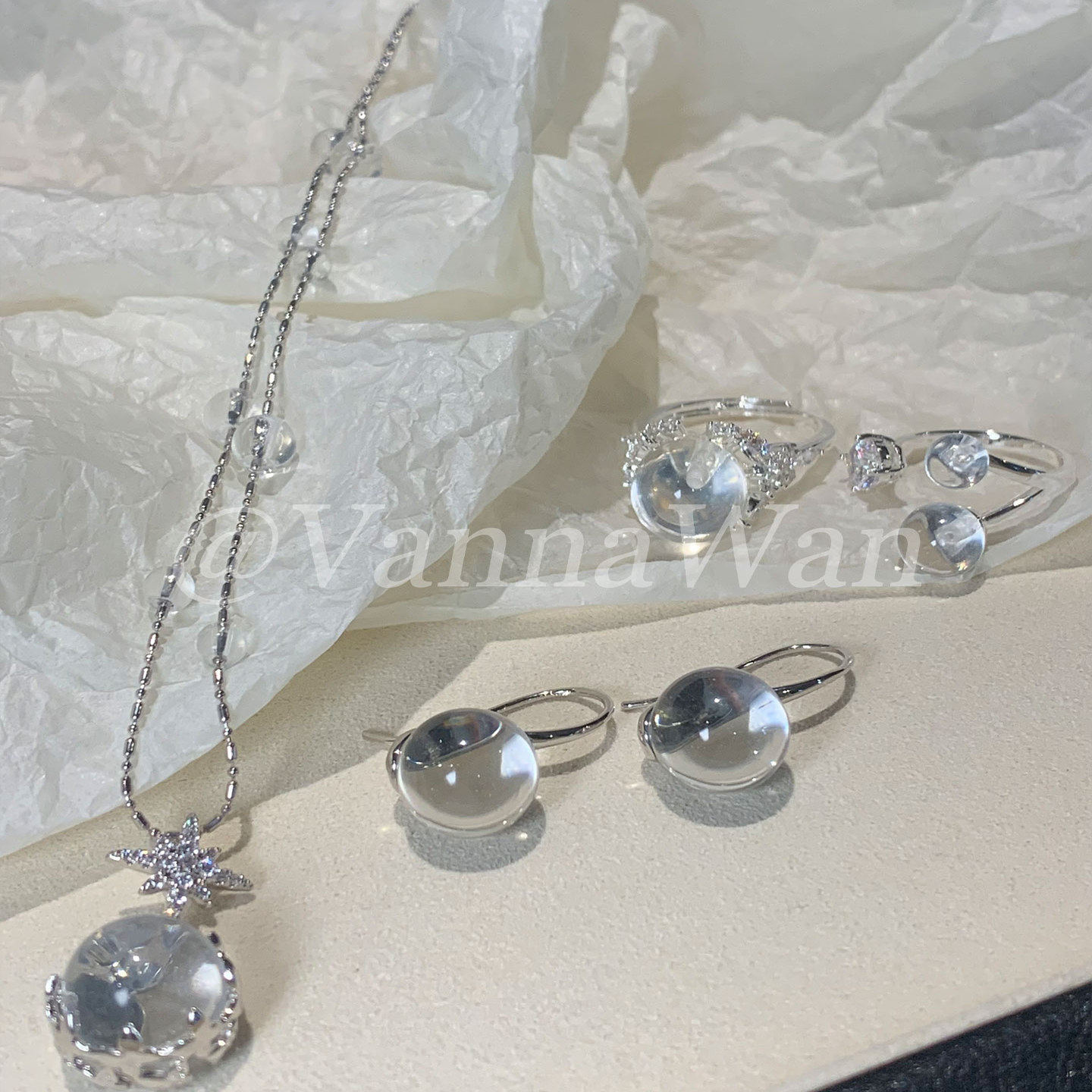 VanWan瑞士雪球·crystal～仿白水晶球耳环26aw透明珠冰透系列