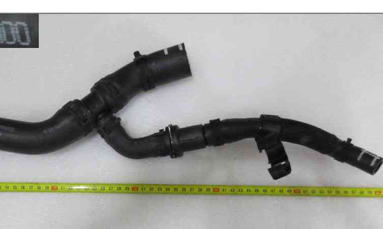 比亚迪M6散热器进水软管总成-含节温器总成
