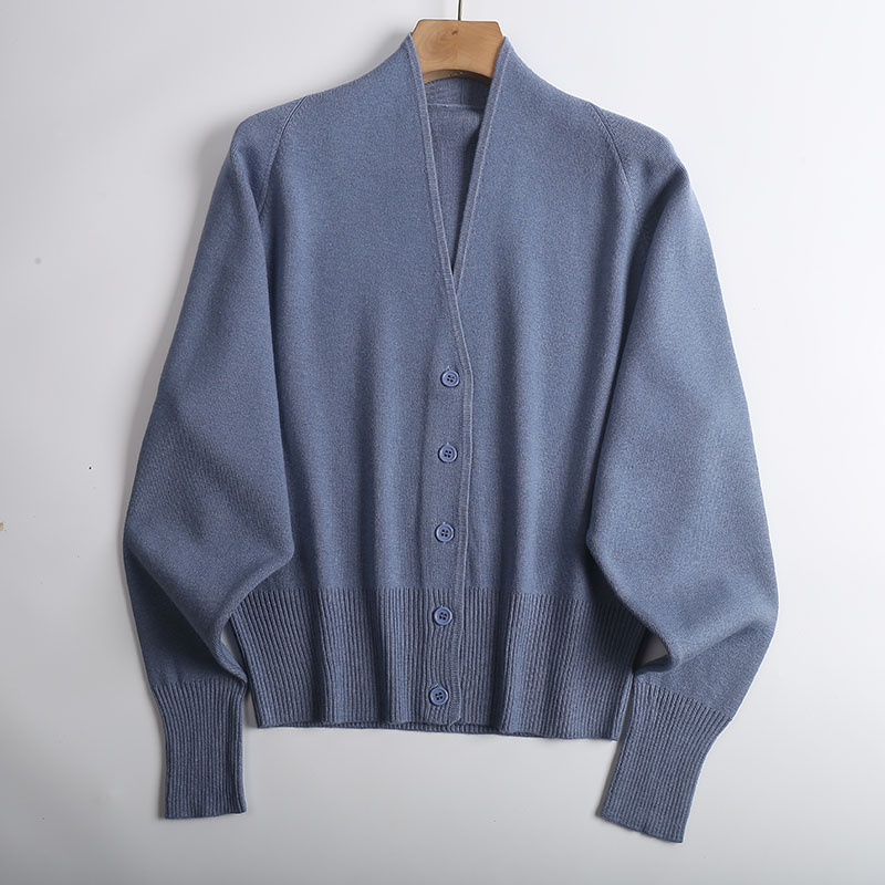 美丽诺羊毛开衫外搭纯色