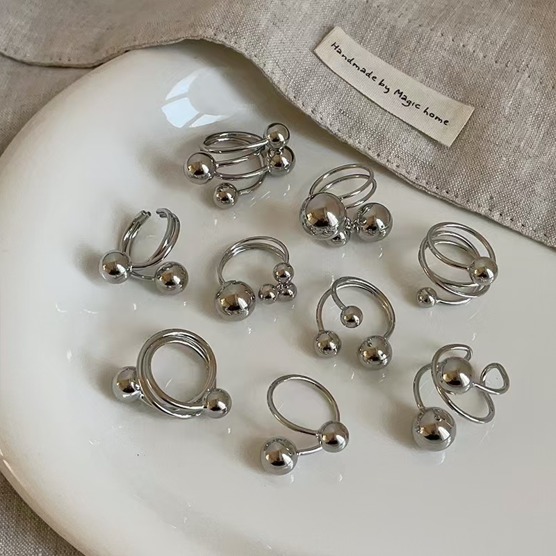 精致冷淡风金属圆球交错戒指女个性时尚通勤百搭镀真金指环戒