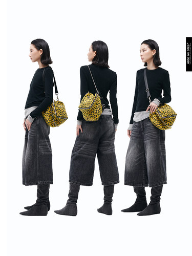 三种背法的豹纹方块包