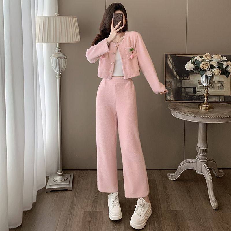 小香风时尚洋气套装女春2025气质高端休闲小外套阔腿裤两件套减龄,女装/女士精品,时尚套装,淘宝优惠券,粉丝福利购,淘宝优惠卷
