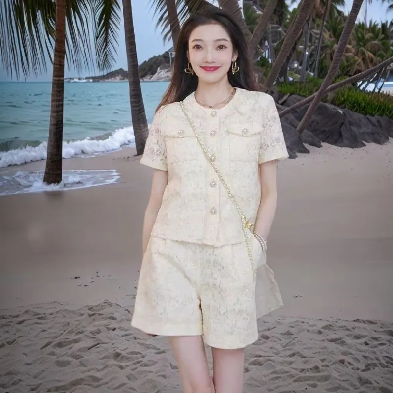 时尚休闲套装女夏季新款小香风减龄设计感镂空短袖上衣短裤两件…,女装/女士精品,时尚套装,淘宝优惠券,粉丝福利购,淘宝优惠卷