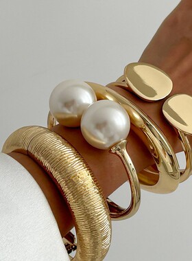 几何圆片弧形条纹手镯女 2025欧美简约时尚个性网红旅拍搭配饰品