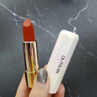 OUTRAN口红闪耀雾面丝绒显色口红唇霜防水不易脱色节日女朋友礼物