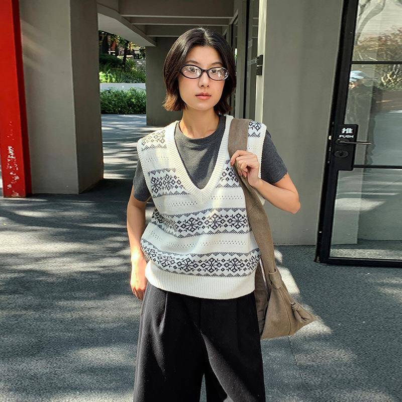 MOXI 十三行女装2025冬季新款V领提花针织马甲外穿毛衣背心上衣女