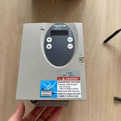 可维修驱动器1.4KW LXM05BD14N4 未使用过议价