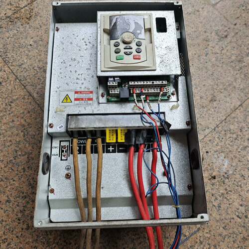 可维修DARING变频器30kw，300F-T4-0030-AA，议价