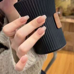 日常百搭显白裸粉色渐变手工穿戴甲简约美甲 奶呼呼