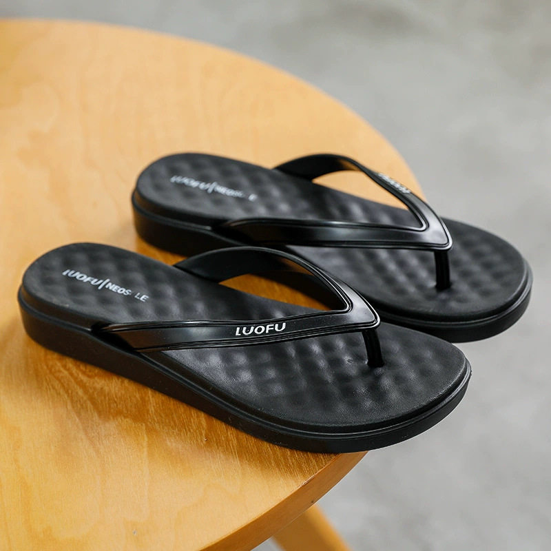罗敷夏季新款坡跟人字拖女厚底松糕凉拖鞋防滑沙滩黑色时尚夹脚拖