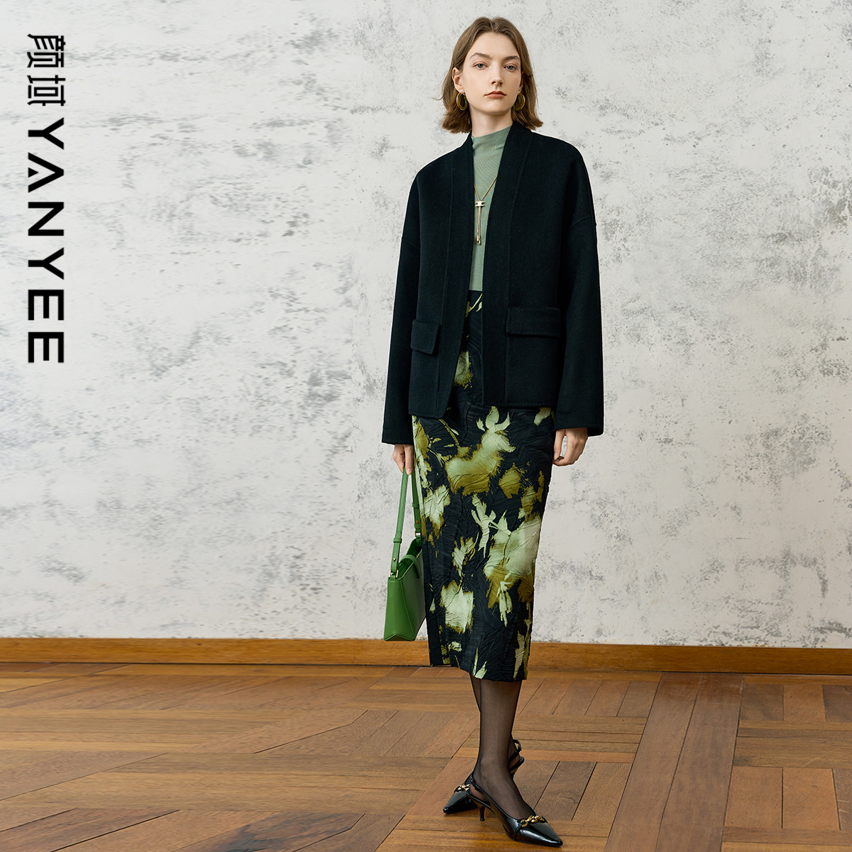 颜域毛衣毛呢半裙三件套