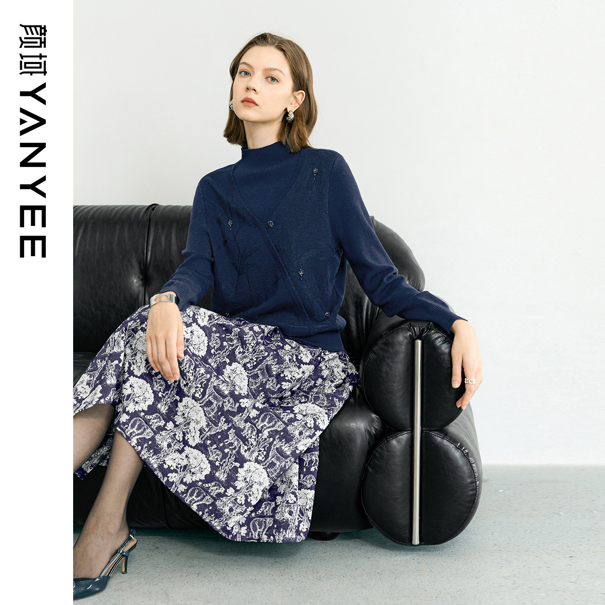 颜域设计感半高领针织衫毛衣