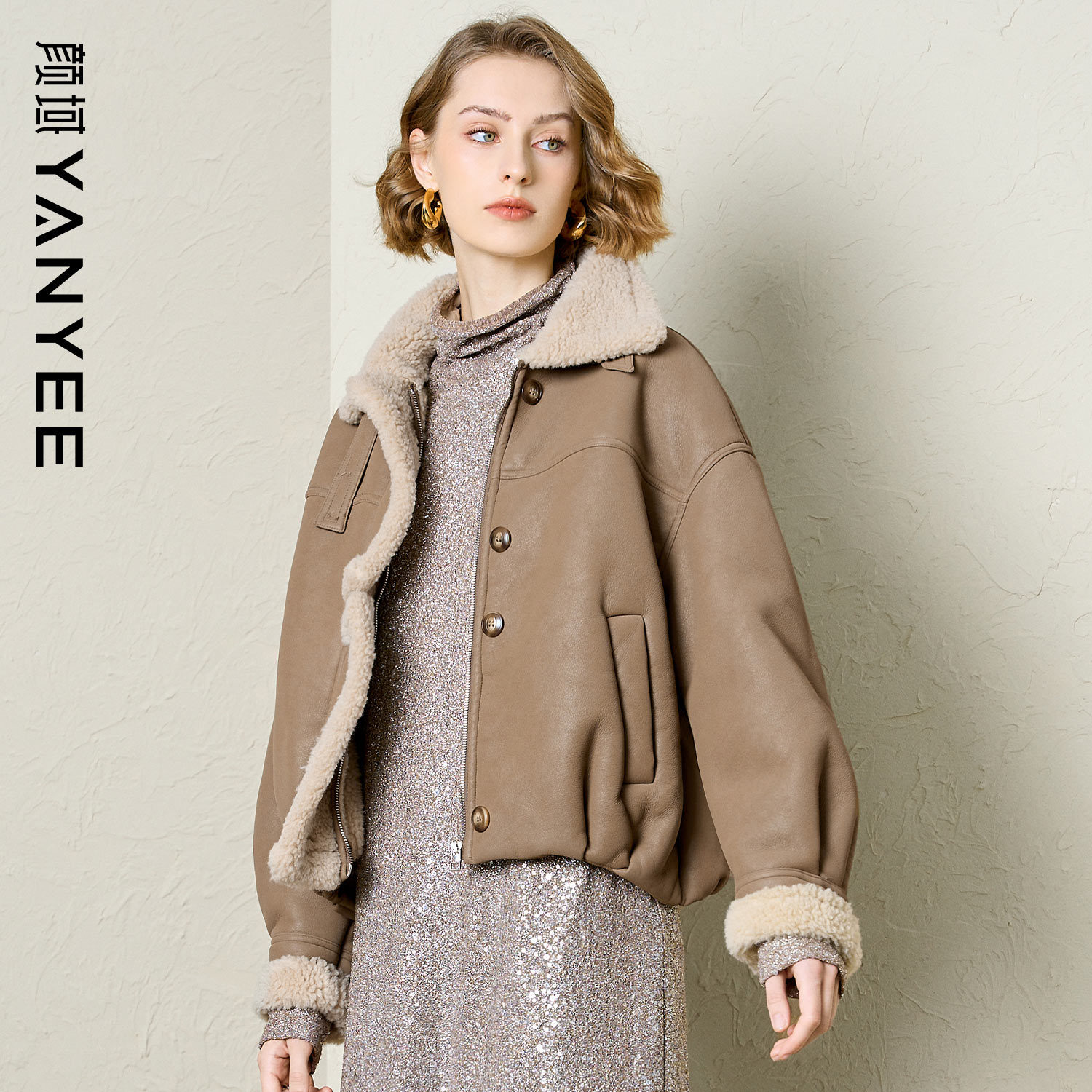 颜域加厚羊剪绒高端皮毛外套