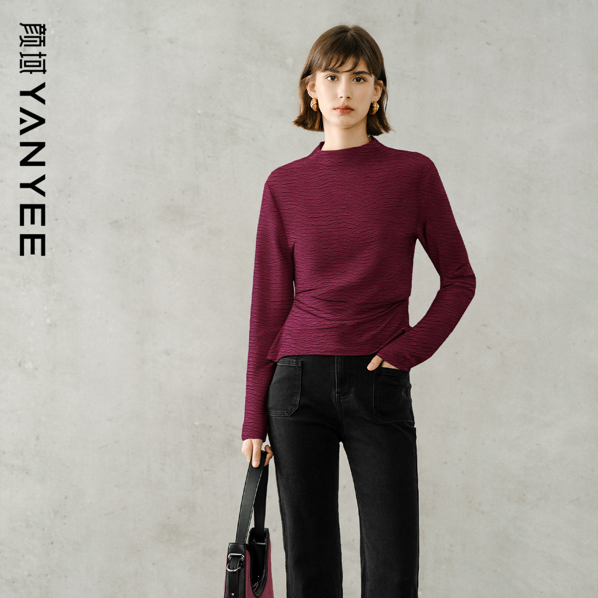 颜域酒红色长袖针织衫