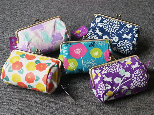 蛙口化妆包价格 蛙口化妆包图片 星期三